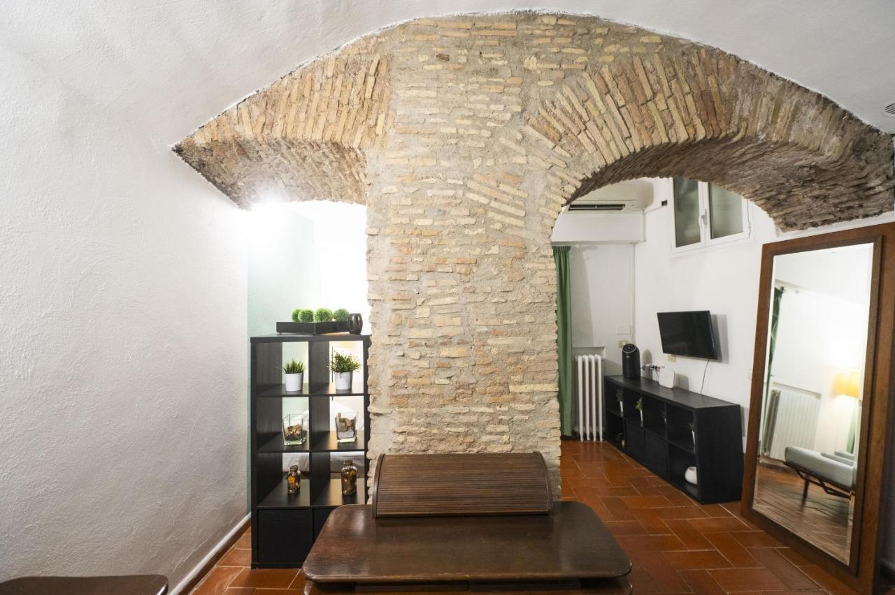 Campo De Fiori Grotto Apartment Řím Exteriér fotografie